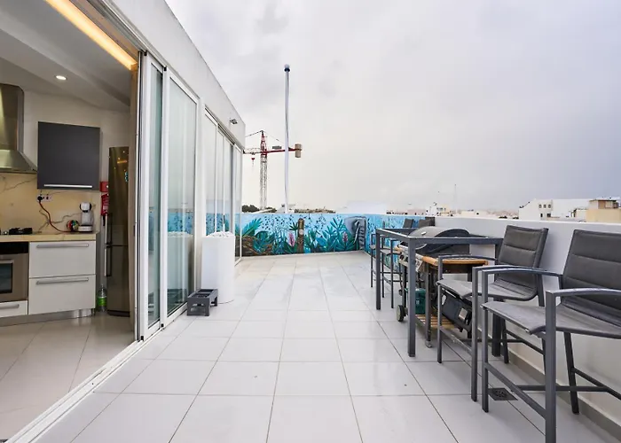 Lucky13 Luxury 2 Bedroom Penthouse 아파트