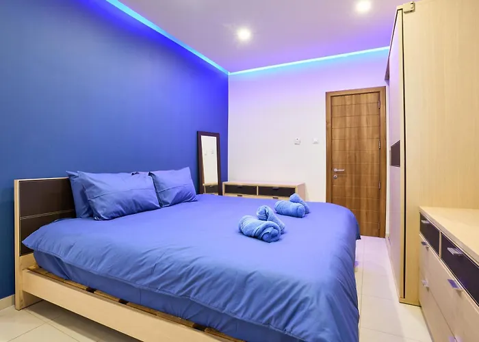 Lucky13 Luxury 2 Bedroom Penthouse 아파트 Xghajra