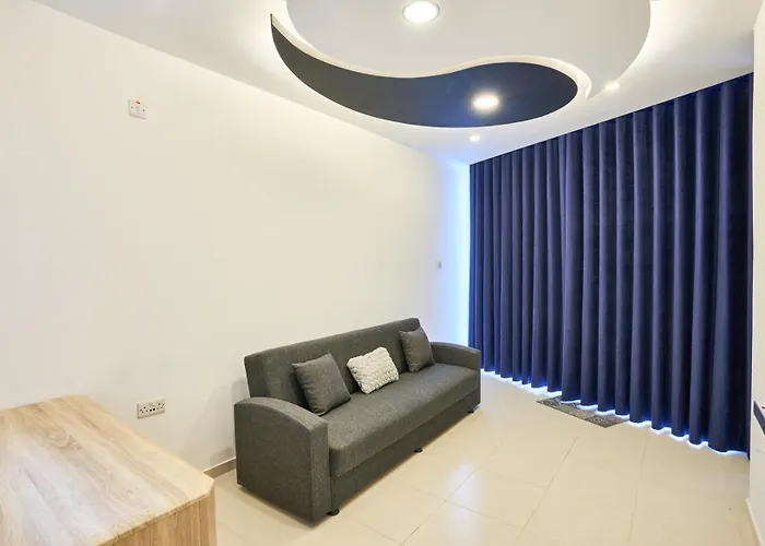 아파트 Lucky13 Luxury 2 Bedroom Penthouse Xghajra