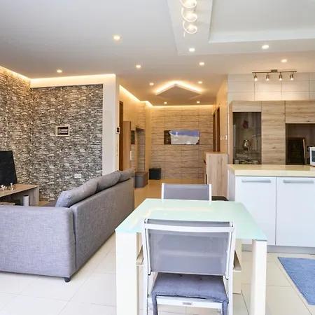 Apartmán Lucky13 Luxury 2 Bedroom Penthouse Xghajra